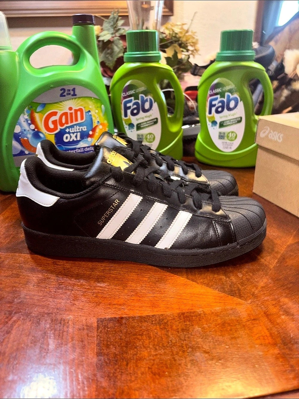 adidas Superstar Core Black White Gold Metallic Sneakers Black & White US 10